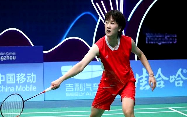 日本队横扫印尼队,陈雨菲点燃赛场 日本队横扫印尼队,陈雨菲点燃赛场