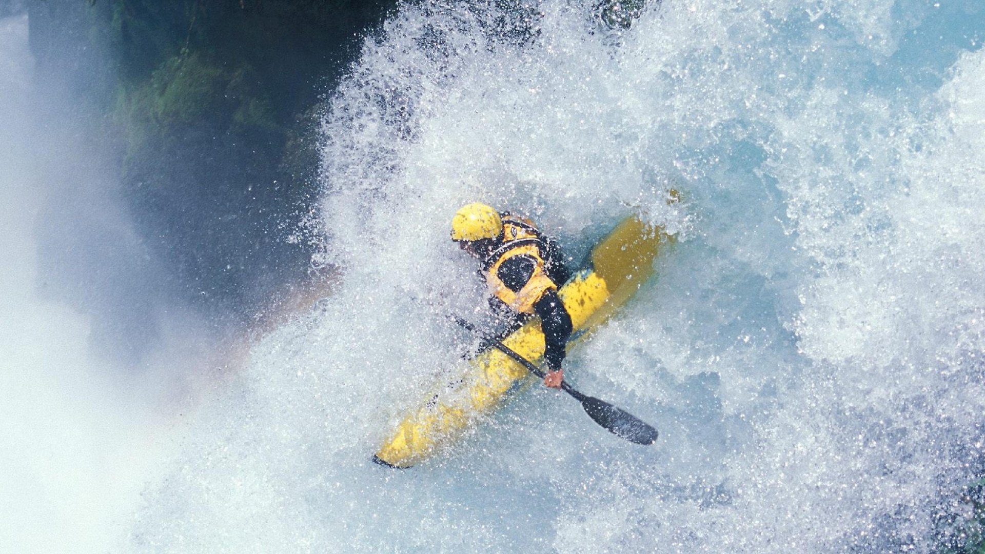 赛道与草场，当F1引擎在哥斯达黎加雨林咆哮
