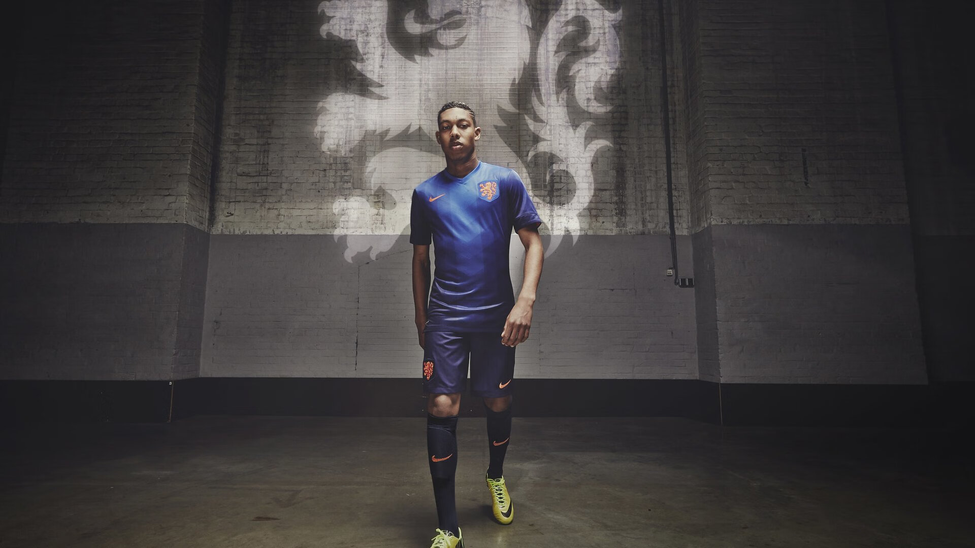 内马尔爆发,阿尔及利亚争冠战胜出伊拉克,绿茵场上的命运交响曲