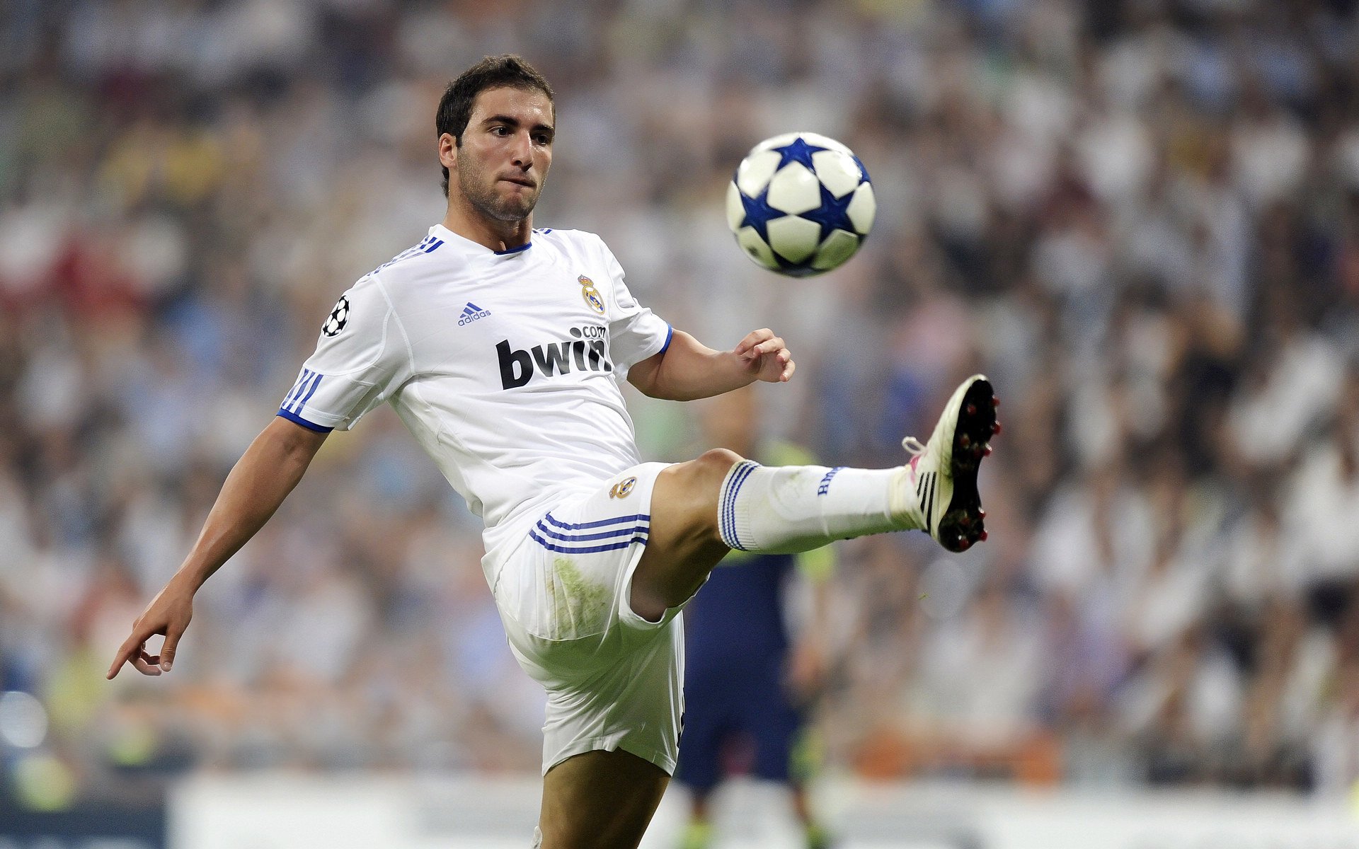 格纳布里一锤定音，多特蒙德收割丹麦风暴